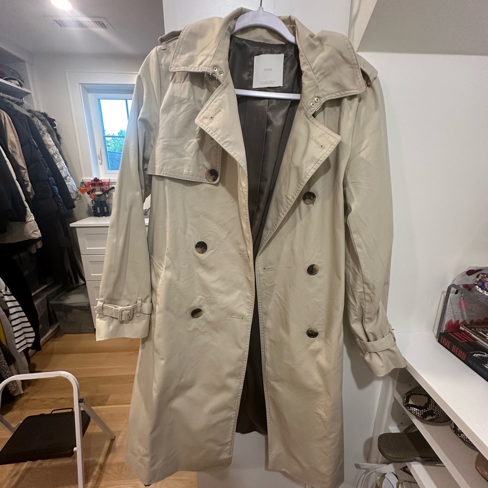 MANGO Classic trench coat with belt